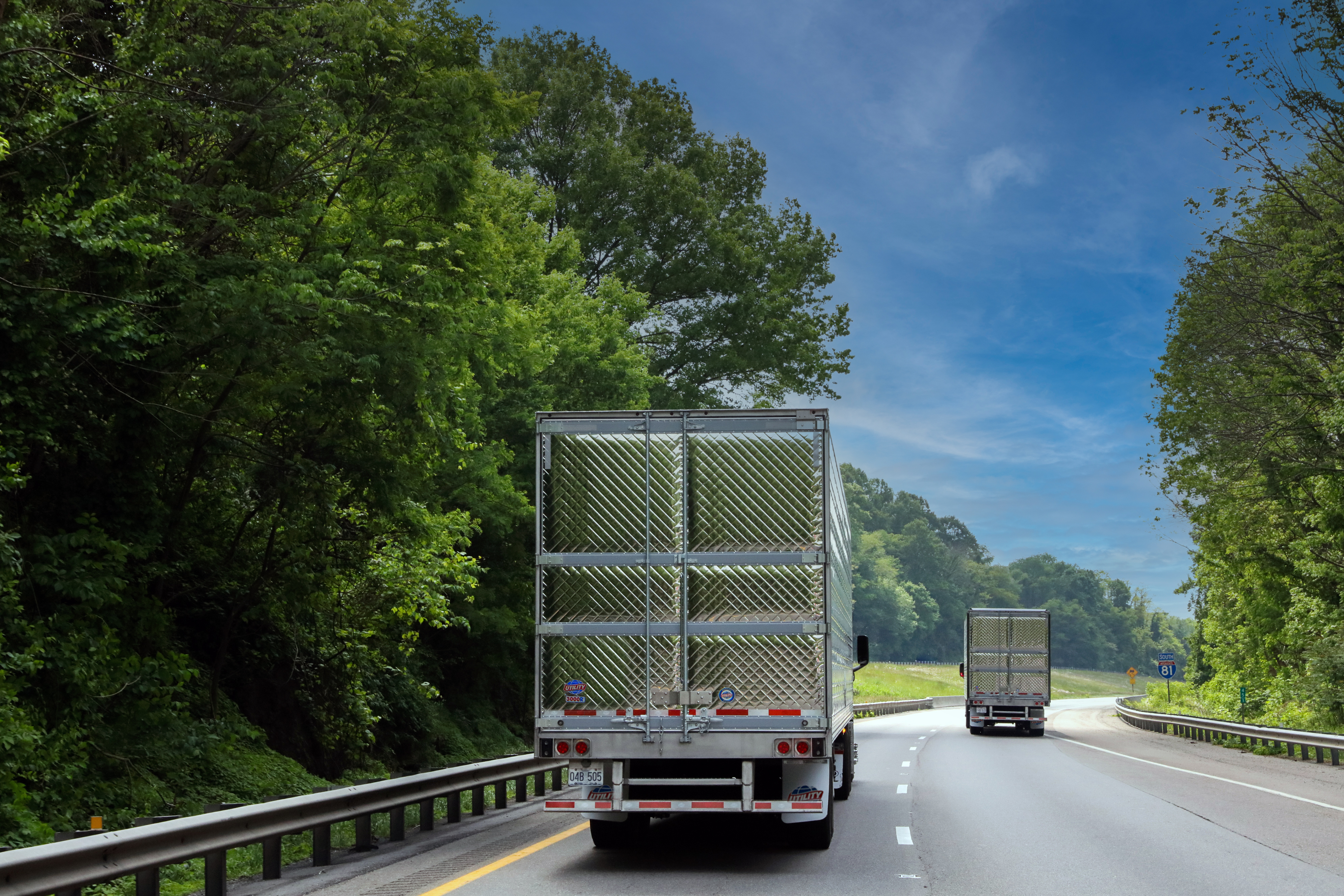 3000R reefer with rear Barrier Door®